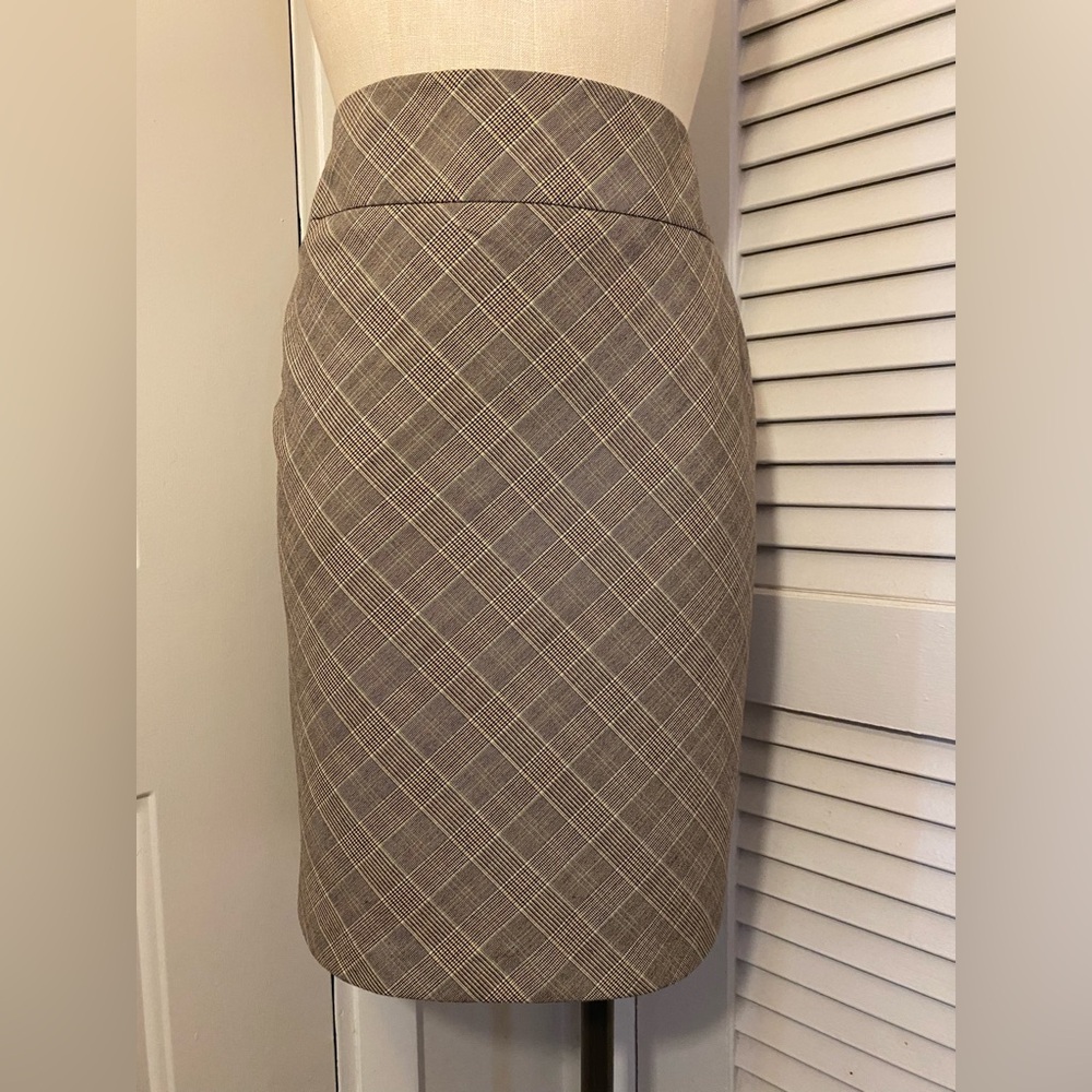 The Limited Tan Plaid Pencil Skirt-Size 6